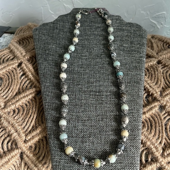 Glass multicolored marbled speckled beaded circle silver tone toggled necklace - Picture 2 of 10